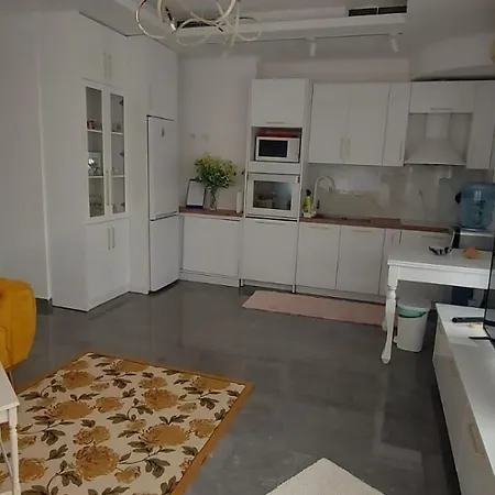 Oasisunit Rudi's Appartement Golem (Tirana)
